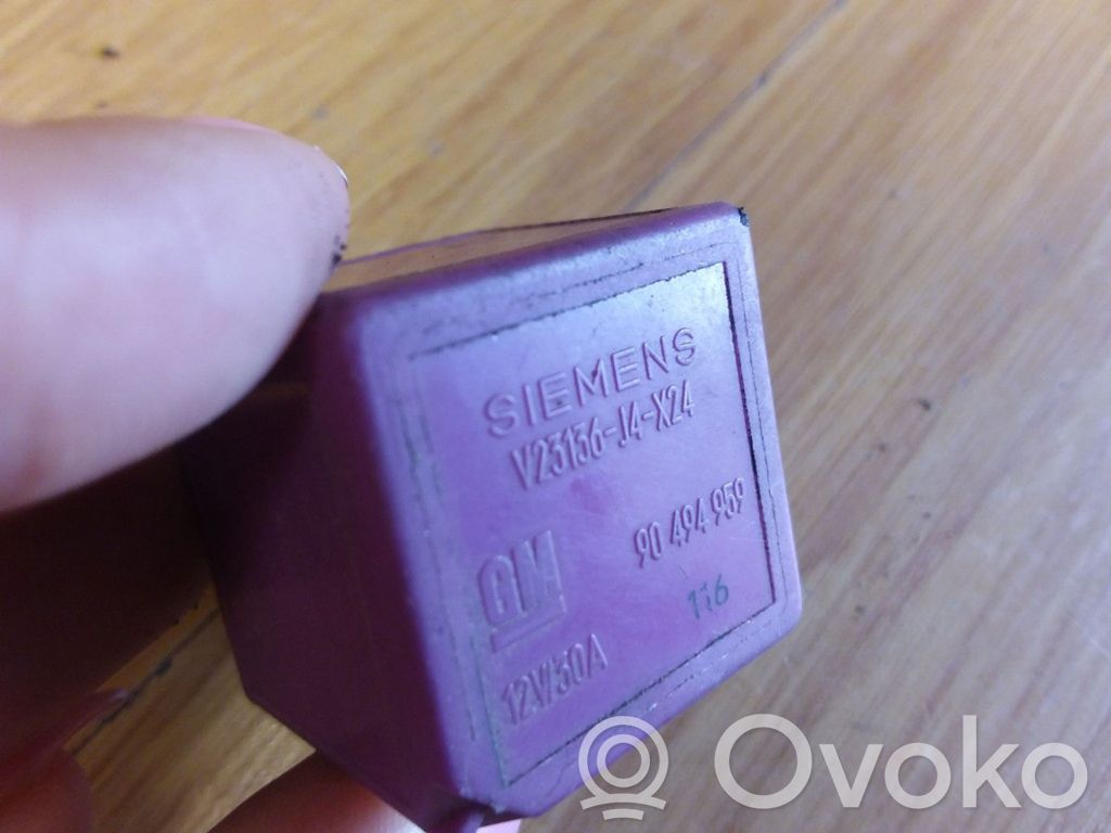 Opel Omega B1 Other relay 