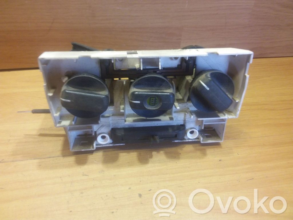 Opel Corsa B Climate control unit 