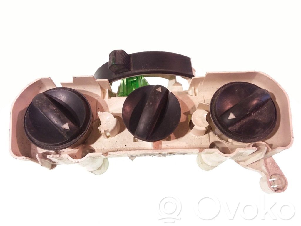 Toyota Corolla E120 E130 Climate control unit 