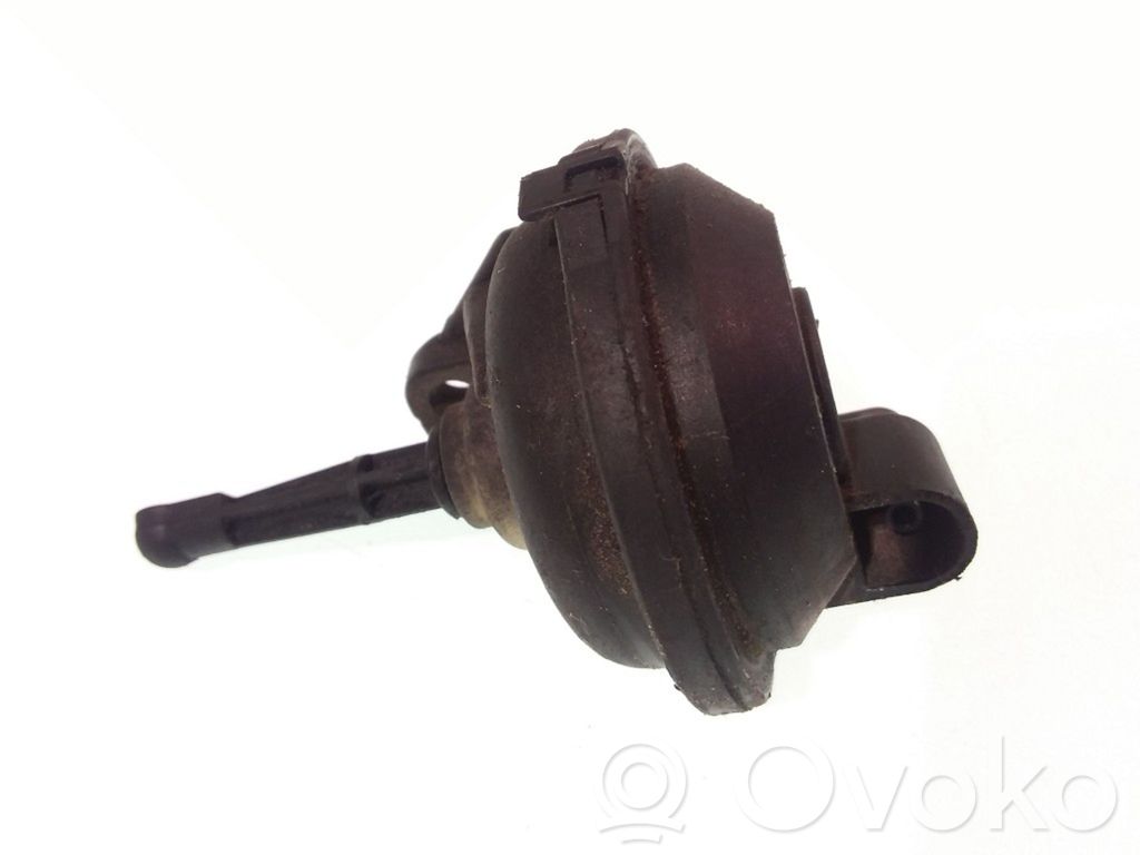 BMW 3 E46 Vacuum valve 
