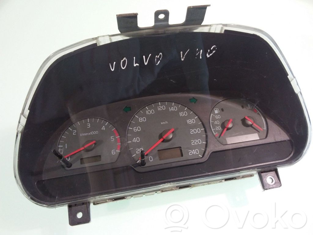 Volvo S40, V40 Spidometrs (instrumentu panelī) 