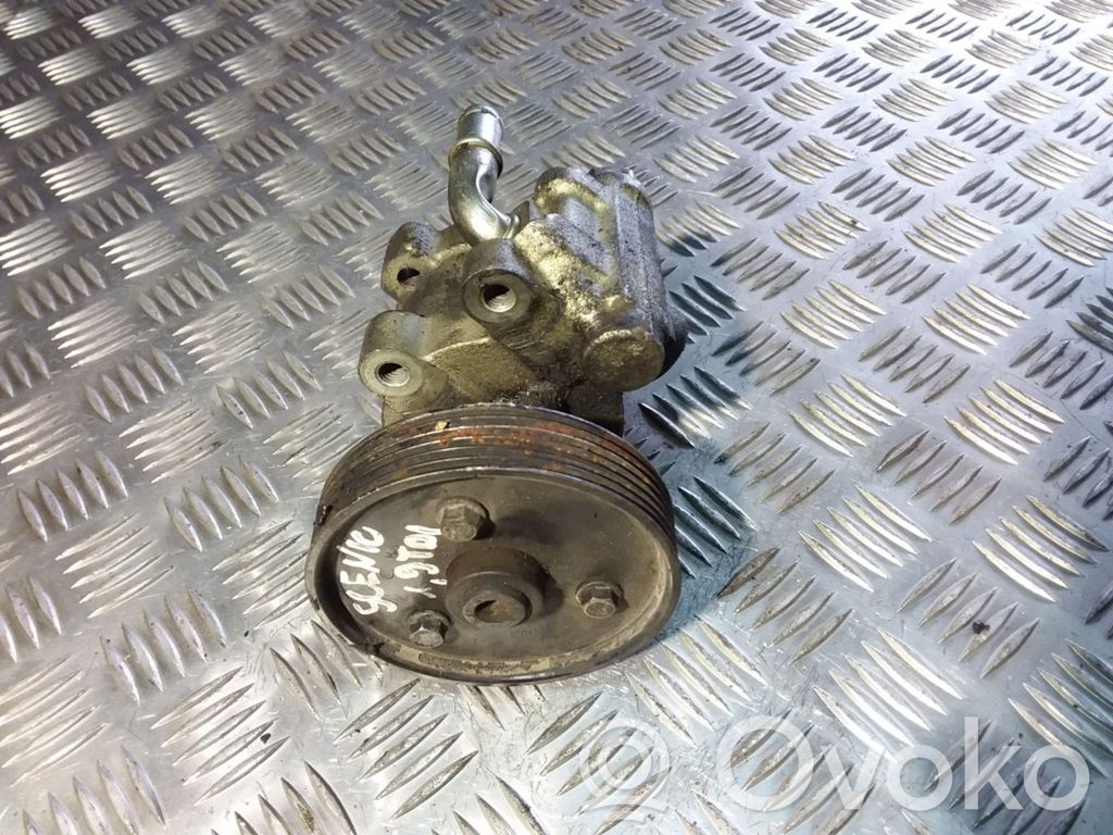Renault Scenic I Power steering pump 