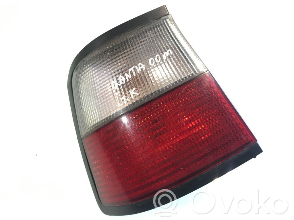 Citroen Xantia Aizmugurējais lukturis virsbūvē 