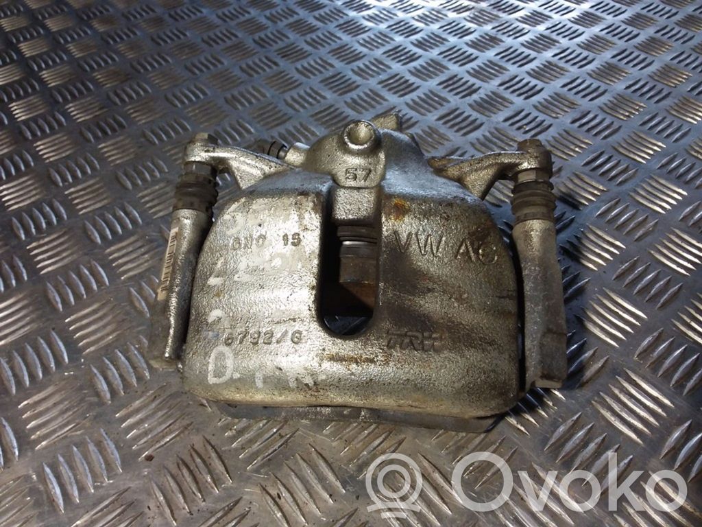 Seat Leon (5F) Etujarrusatula 