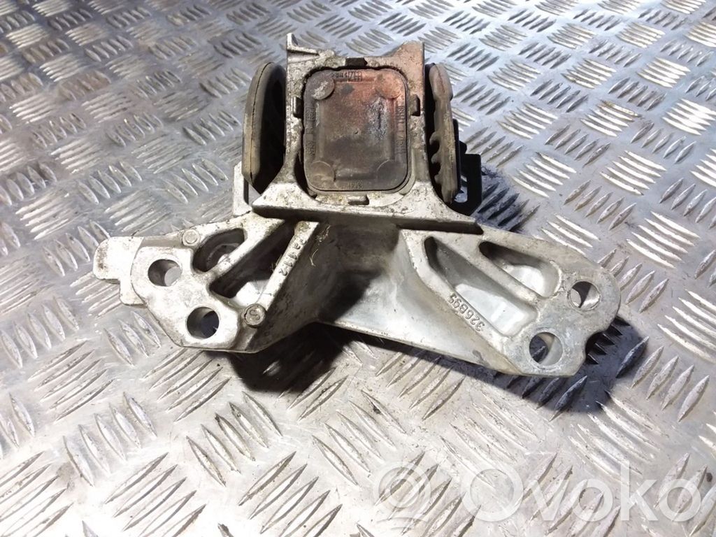 Peugeot 407 Engine mount bracket 