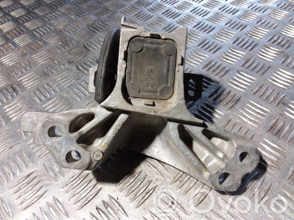 Peugeot 407 Engine mount bracket 