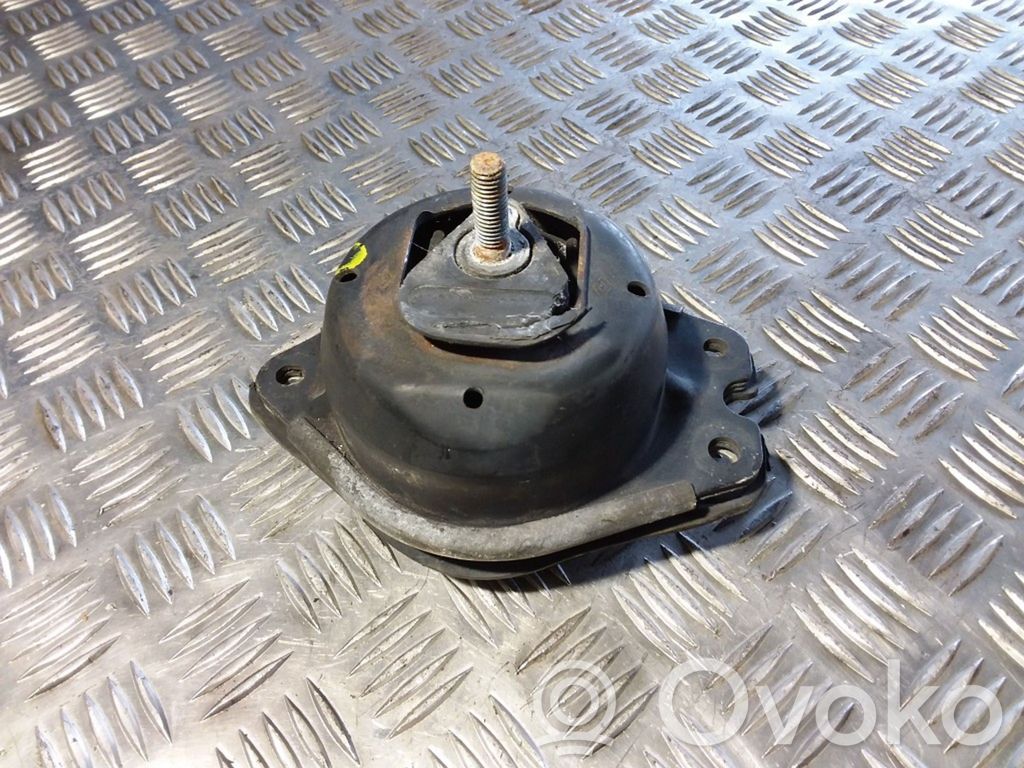 Renault Laguna II Engine mount bracket 