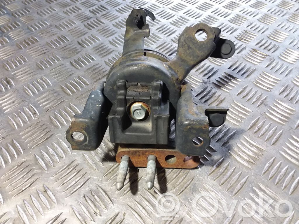 Toyota Corolla E120 E130 Engine mount bracket 