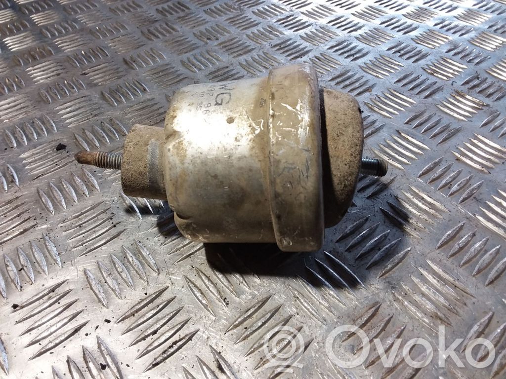Opel Vectra B Engine mount bracket 
