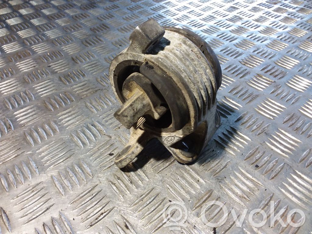 Engine mount bracket   96FB7M121AJ