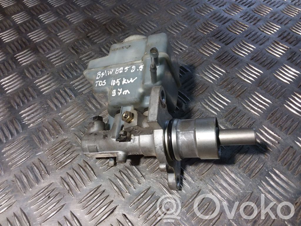 BMW 5 E39 Master brake cylinder 