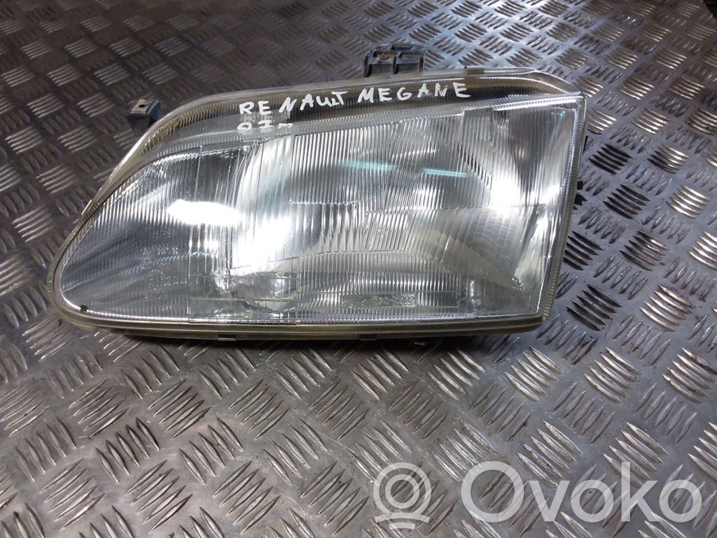 Renault Megane I Scheinwerfer 