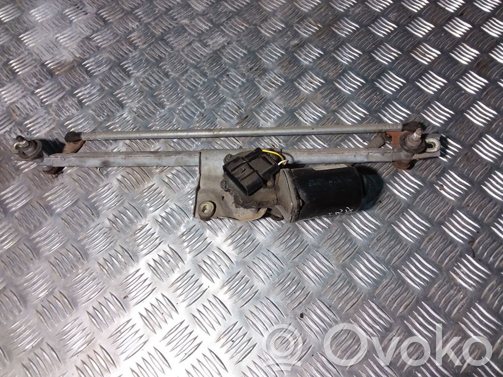 Opel Vectra B Front wiper linkage and motor 