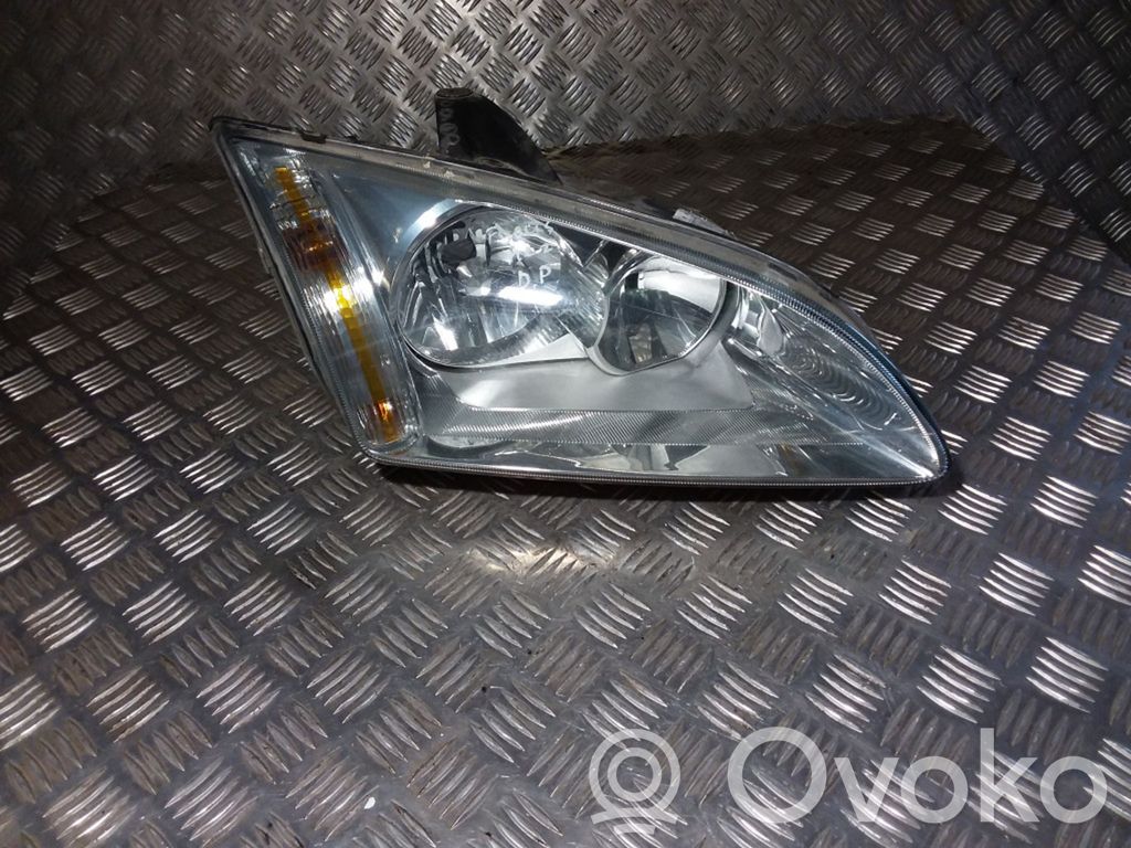 Ford Focus Scheinwerfer 