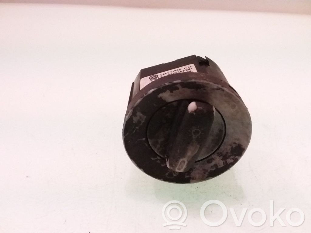 Volkswagen Golf V Light switch 