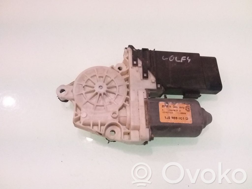 Volkswagen Golf IV Silnik regulatora szyby drzwi przednich 