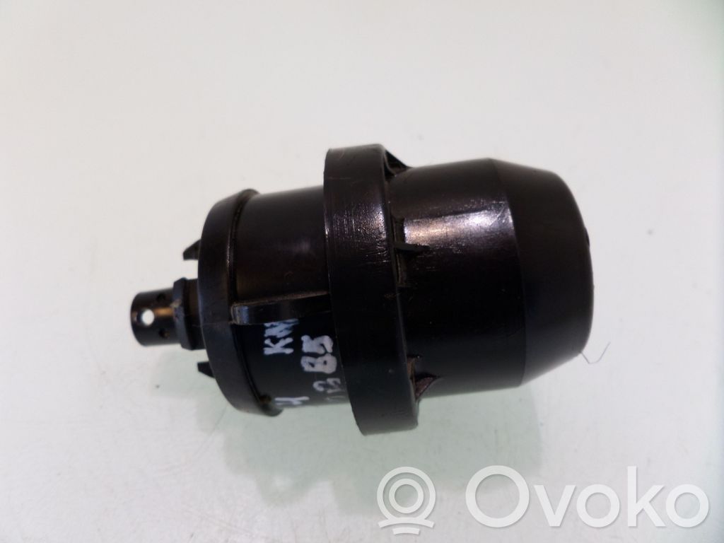 Audi 80 90 S2 B4 Válvula de vacío (Usadas) 