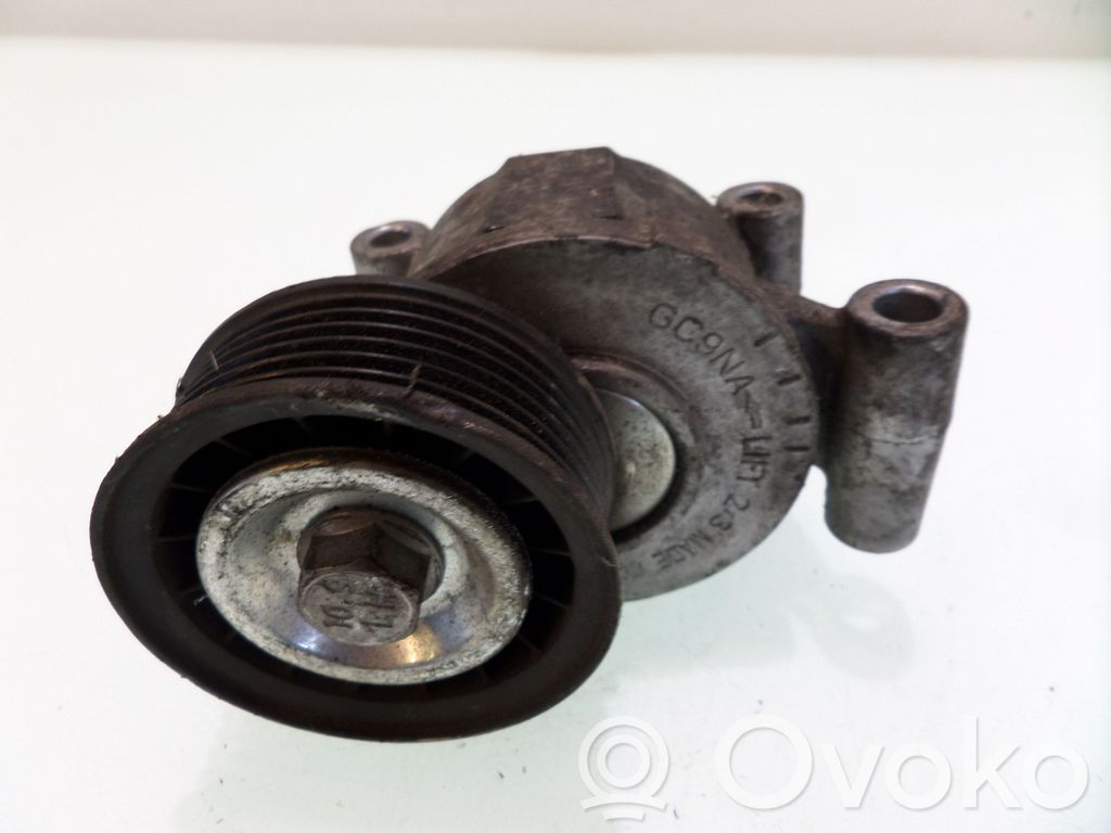 Volvo V50 Generaattorin/laturin hihnankiristin 