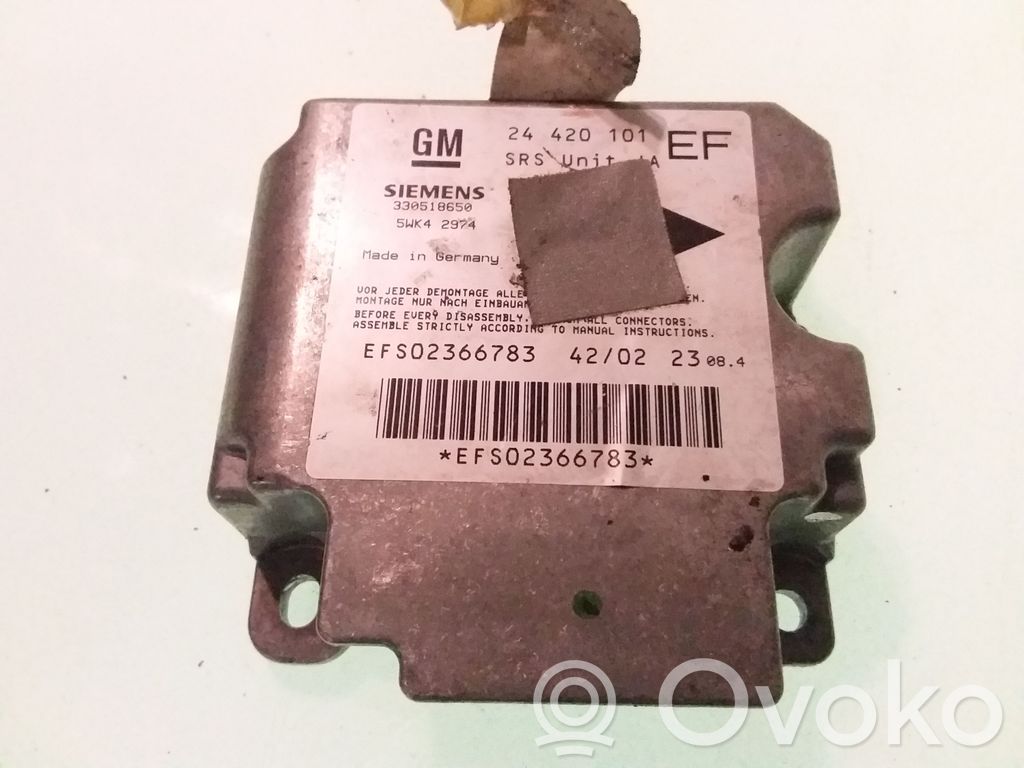 Opel Omega B2 Airbag control unit/module 