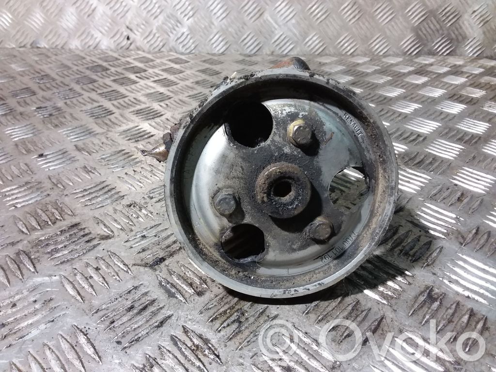 Renault Scenic I Ohjaustehostimen pumppu 