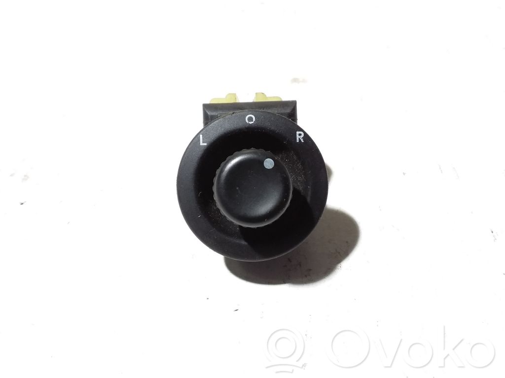 Dodge Caliber Wing mirror switch 
