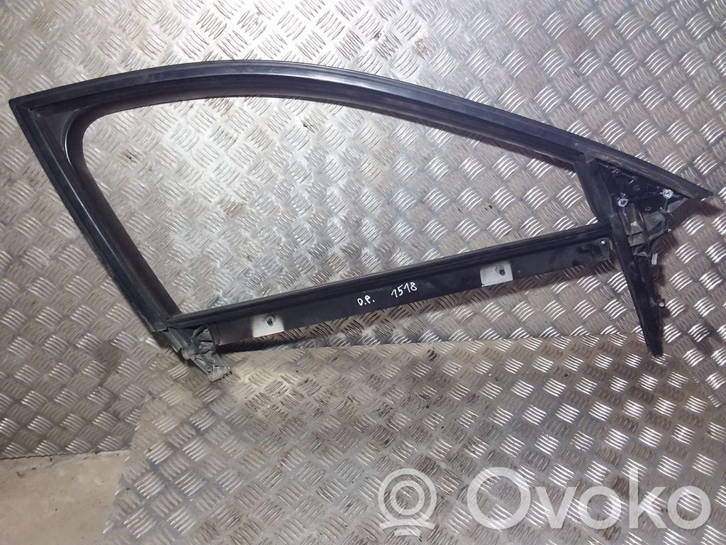 Audi A3 S3 A3 Sportback 8P Front door window/glass frame 