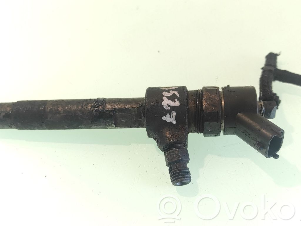 Opel Vectra C Inyector de combustible 