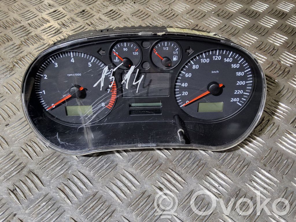 Seat Leon (1M) Speedometer (instrument cluster) 