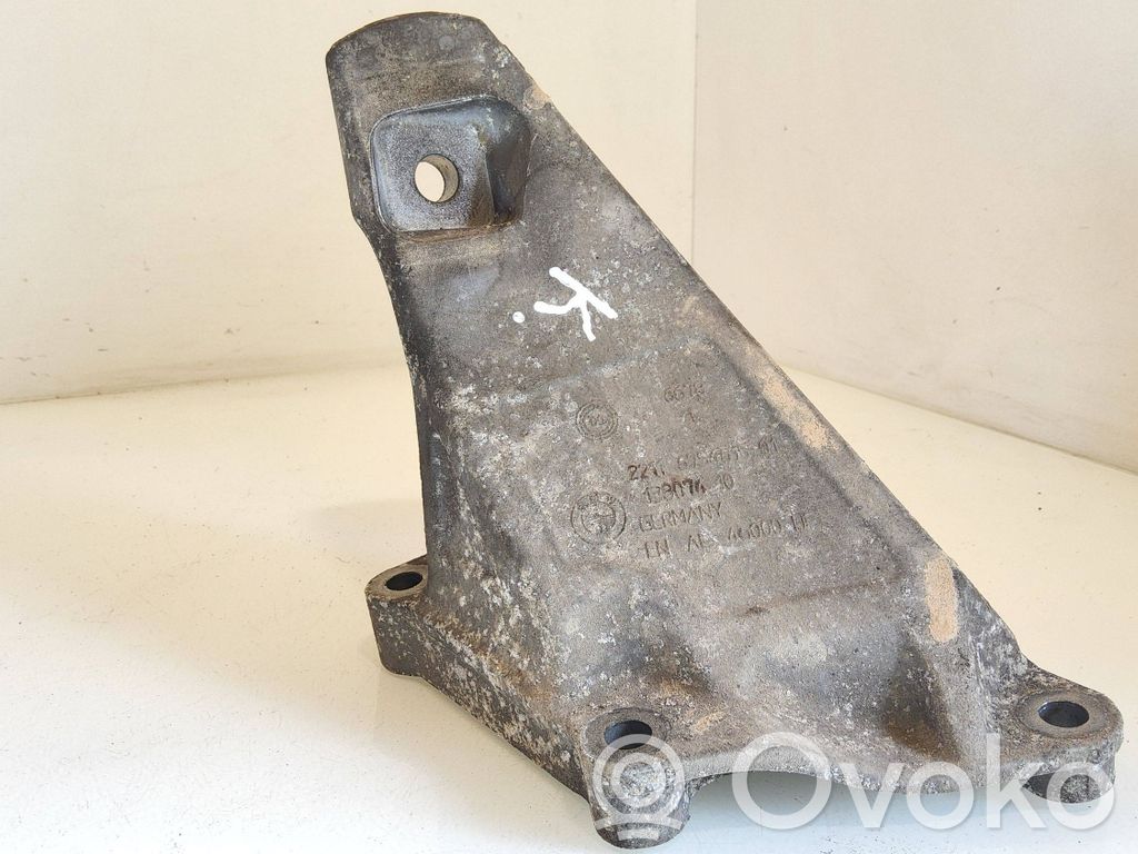 BMW 7 E65 E66 Engine mounting bracket 