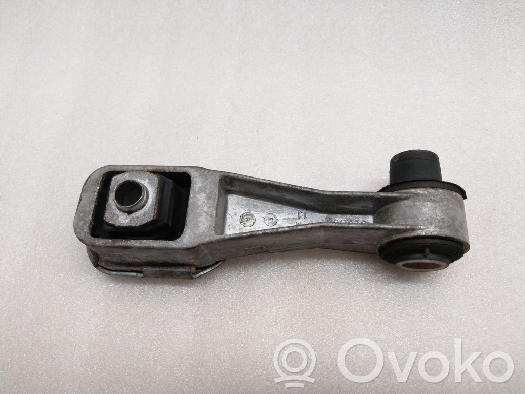 Nissan NV200 Engine mount bracket 
