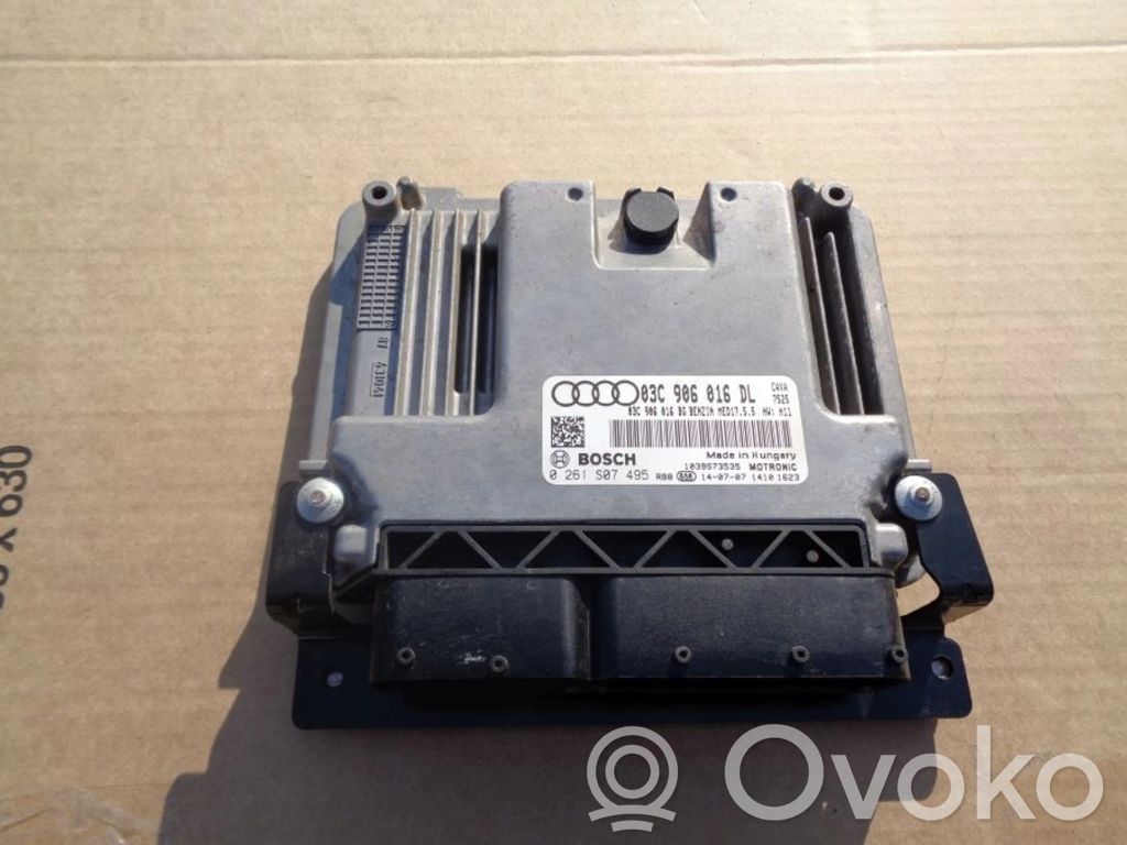 Engine control unit/module   03C906016DL,0261S07495,8XSTEROWNIKMODUECU