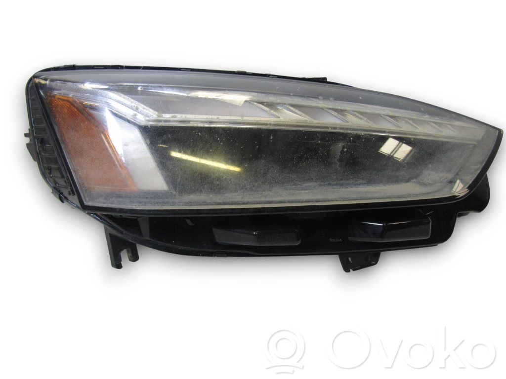 Audi A5 Phare frontale 