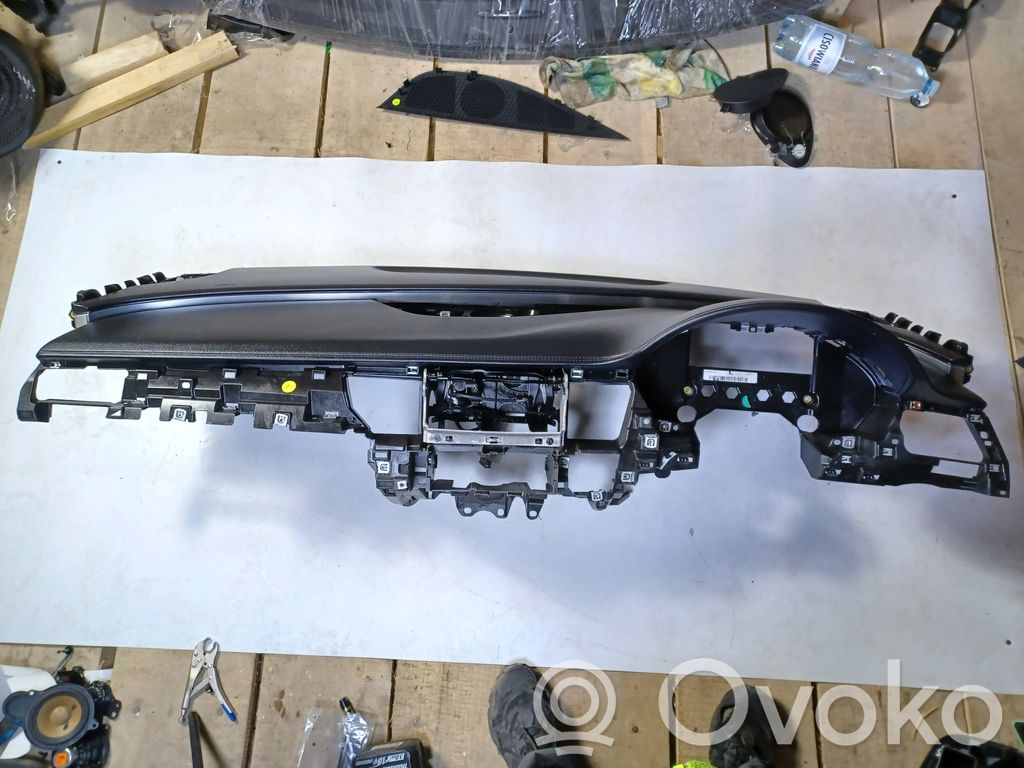 Audi A8 S8 D4 4H Panelis 