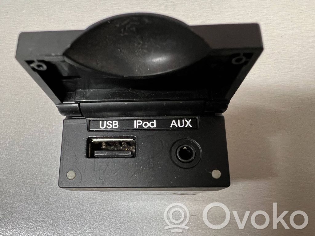 Hyundai i30 Conector de radio EUR ISO 