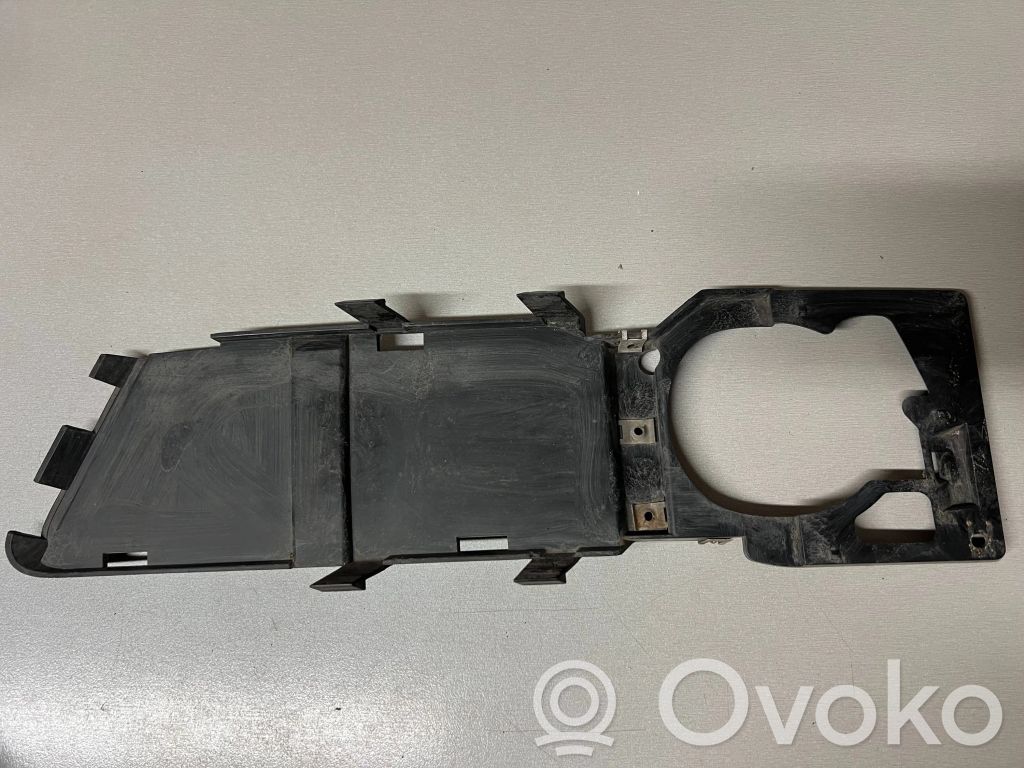 BMW 3 E90 E91 Kratka dolna zderzaka przedniego 