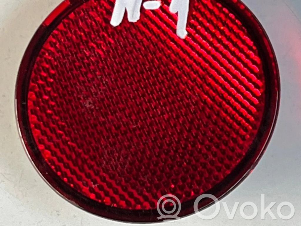 Nissan Qashqai Reflector spate 