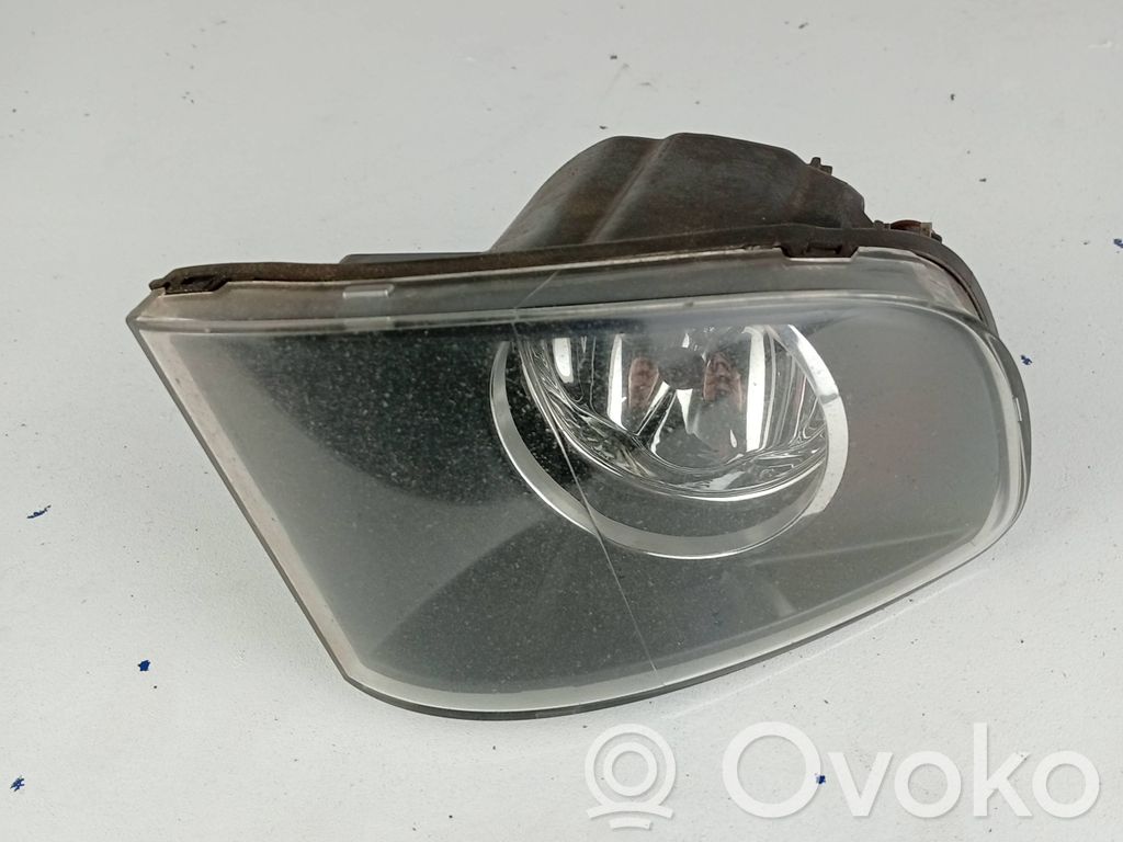 Miglas lukturis priekšā   6937466,08070409,6340100001,63176937466