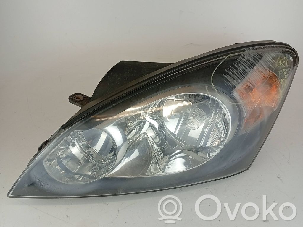 KIA Pro Cee'd I Headlight/headlamp 