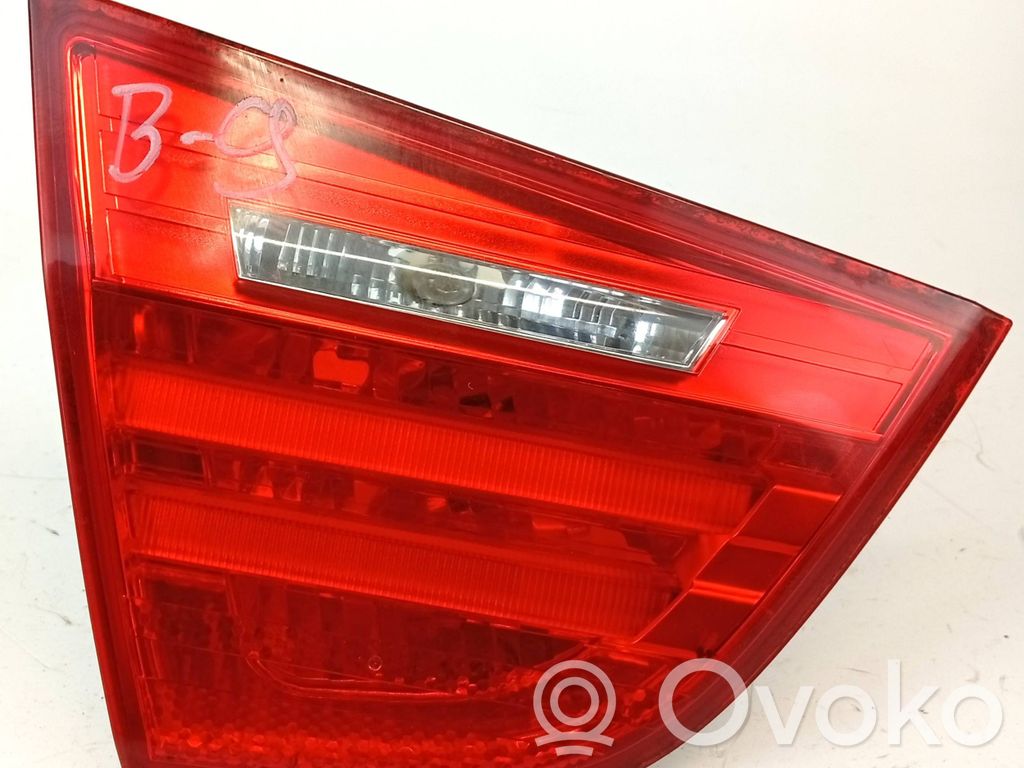 BMW 3 E90 E91 Aizmugurējais lukturis pārsegā 