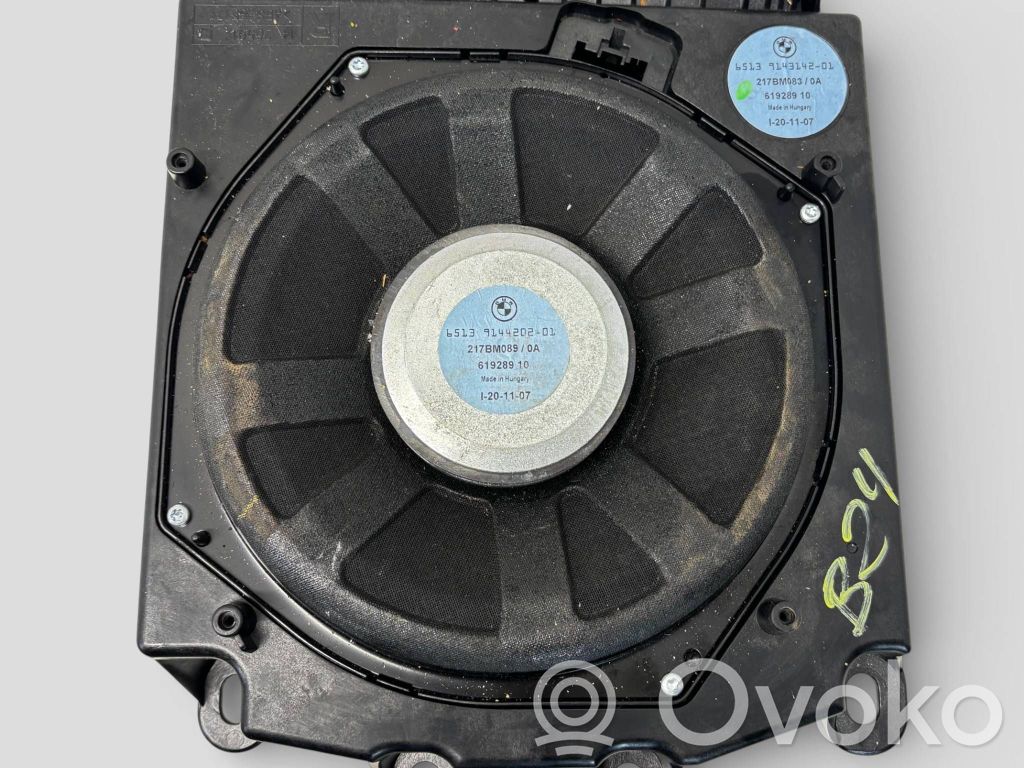 BMW 5 E60 E61 Subwoofer speaker 