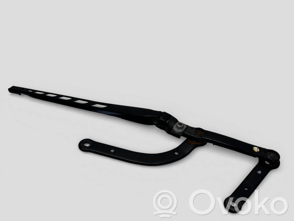 BMW 5 E60 E61 Front wiper blade arm 