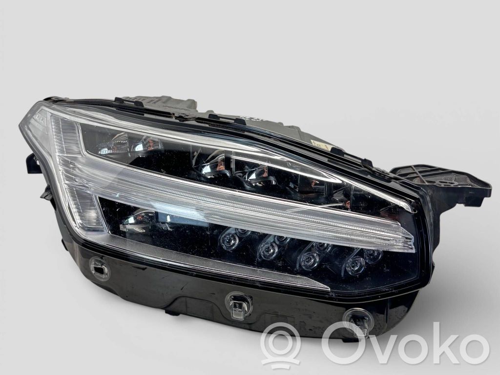 Volvo XC90 Scheinwerfer 