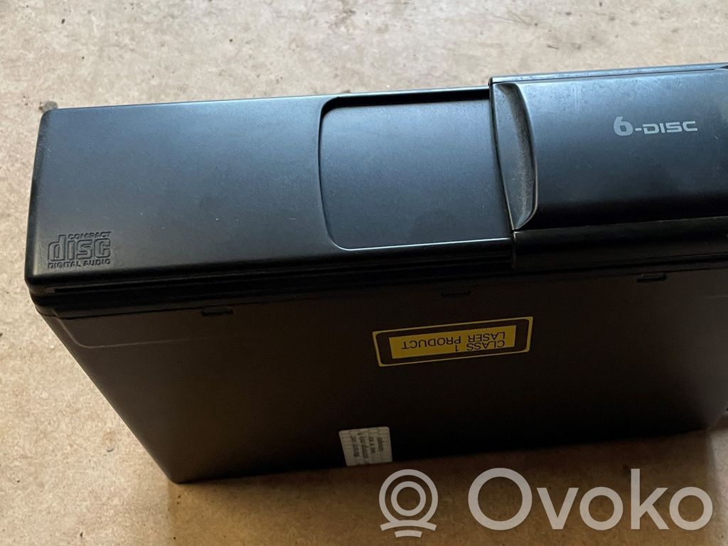 CD/DVD-vaihdin   8N8035111A