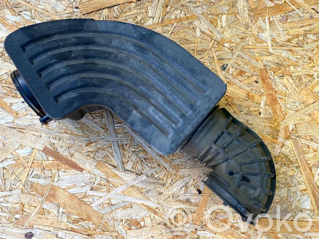 Chrysler 300M Oro paėmimo kanalo detalė (-ės) 