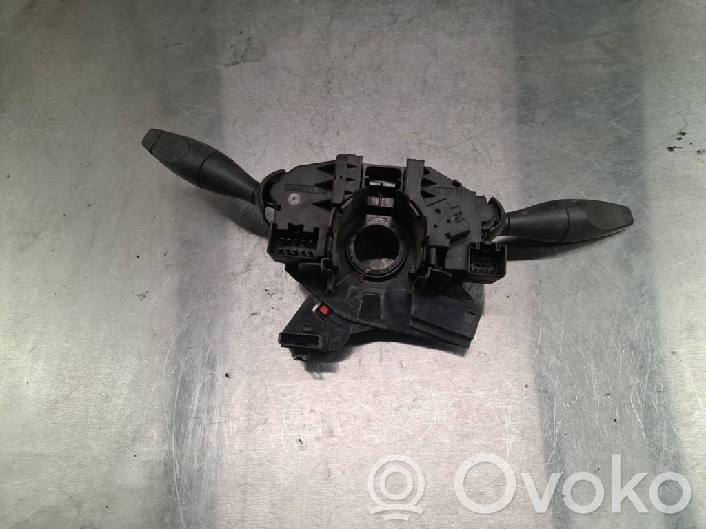 Ford Focus Wiper turn signal indicator stalk/switch 