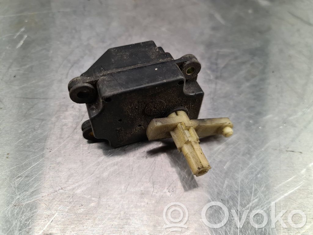 Volvo S80 Oro sklendės varikliukas 