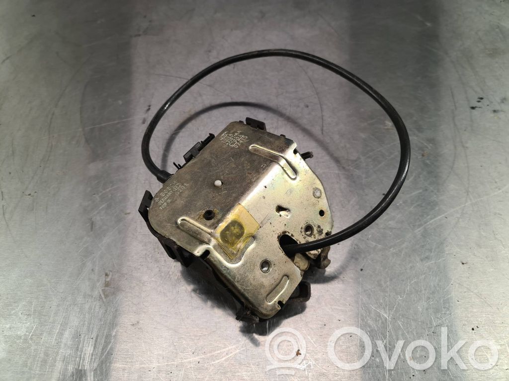 Ford Focus Spyna galinio dangčio 