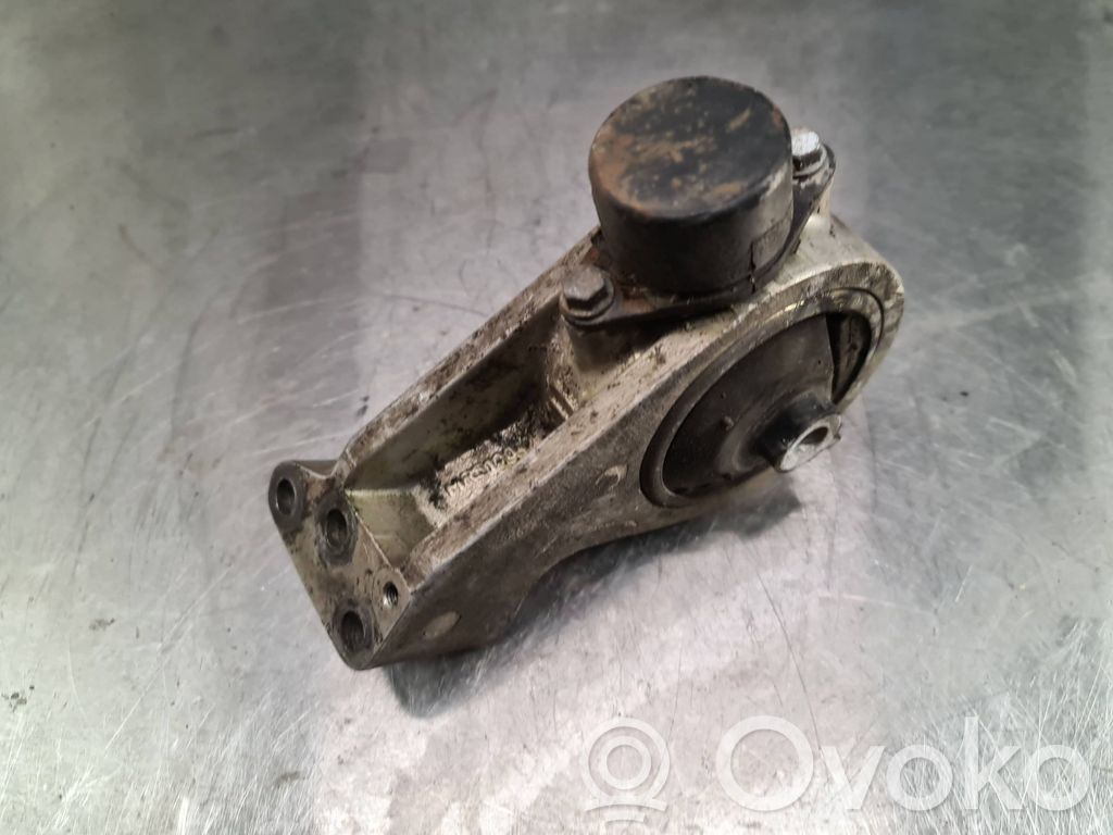 Volkswagen PASSAT B5 Engine mount bracket 
