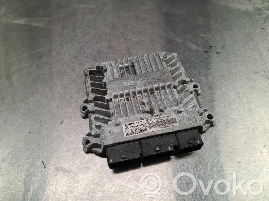 Peugeot 407 Engine control unit/module 