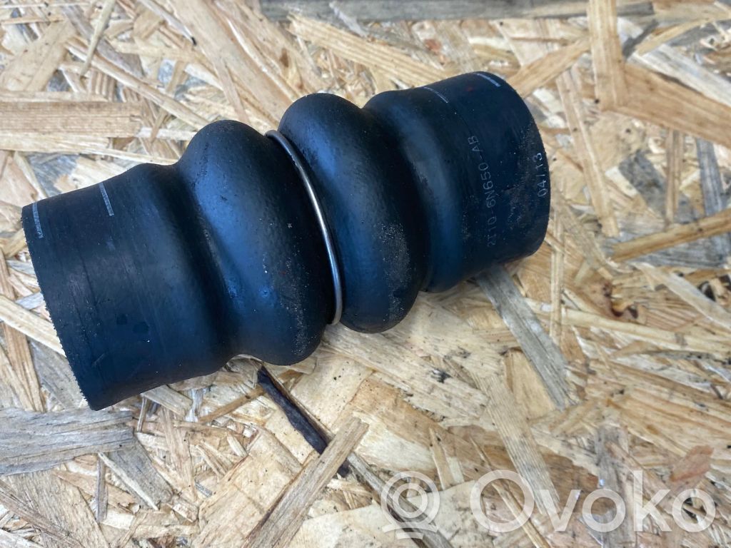 Ford Connect Furtun/conductă intercooler 